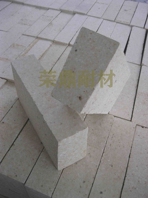 鄭州榮鼎耐火材料 專業鑄造工業基石，可靠品質值得信賴